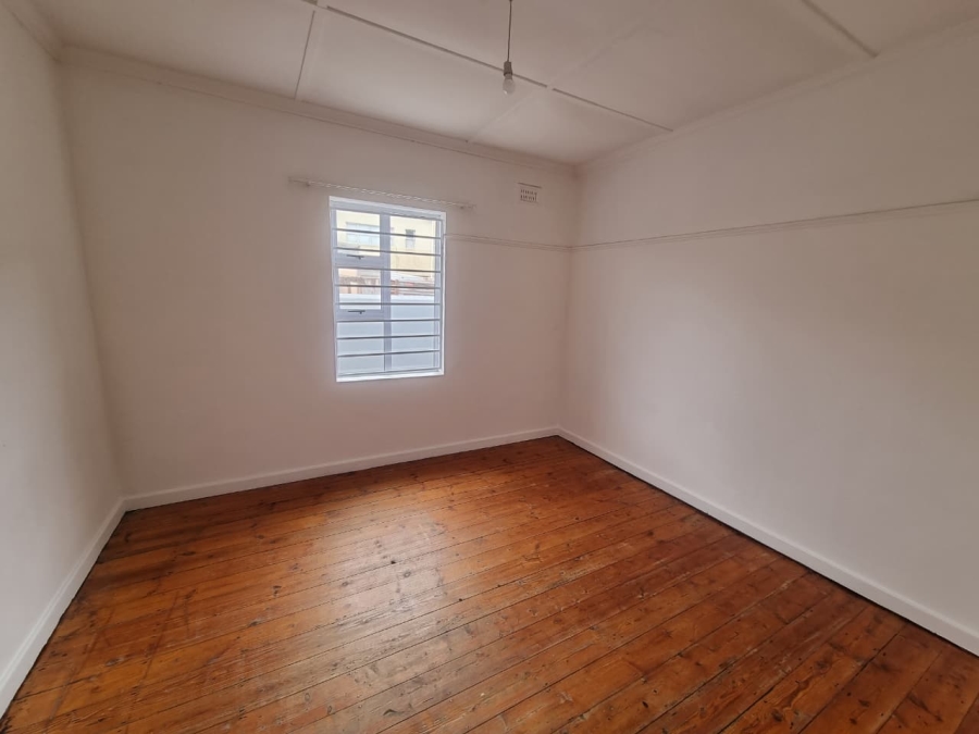 To Let 2 Bedroom Property for Rent in Lansdowne Western Cape